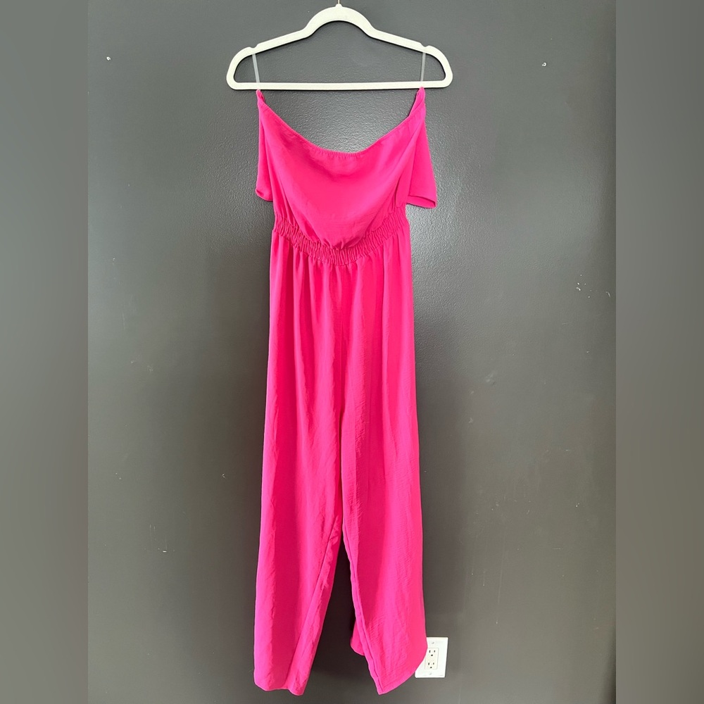 Strapless pink jumpsuit!! Brand new with tags!💓